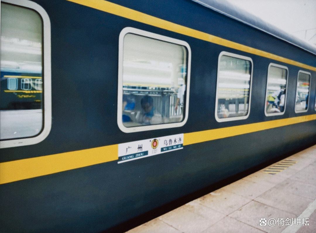 我国运营里程最长的10趟客运列车,一路风光美如画,知道是哪吗?(图6) K3国际列车全程_上海到拉萨火车风景好吗_中国最长的火车线路