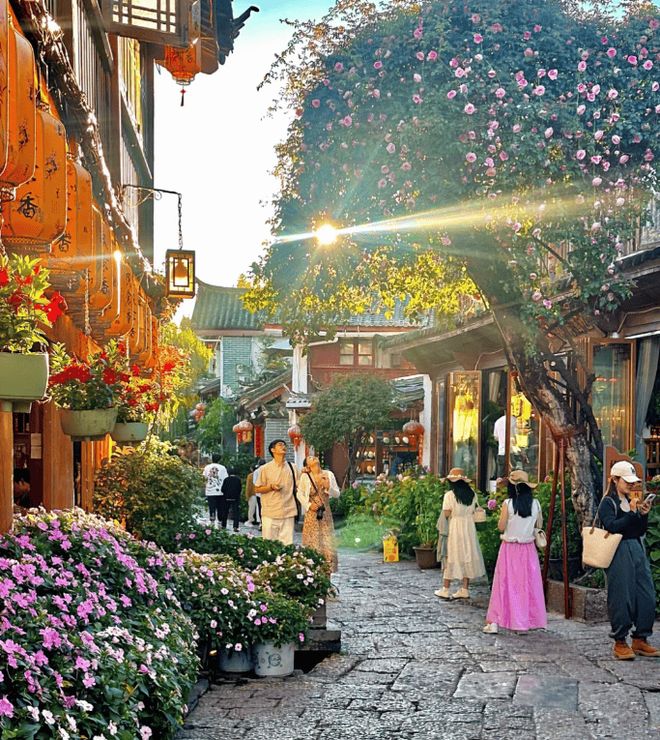 云南家庭旅行_丽江正宗美食_云南旅游攻略