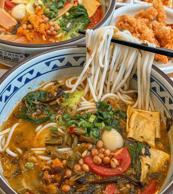 云南家庭旅行_云南旅游攻略_丽江正宗美食