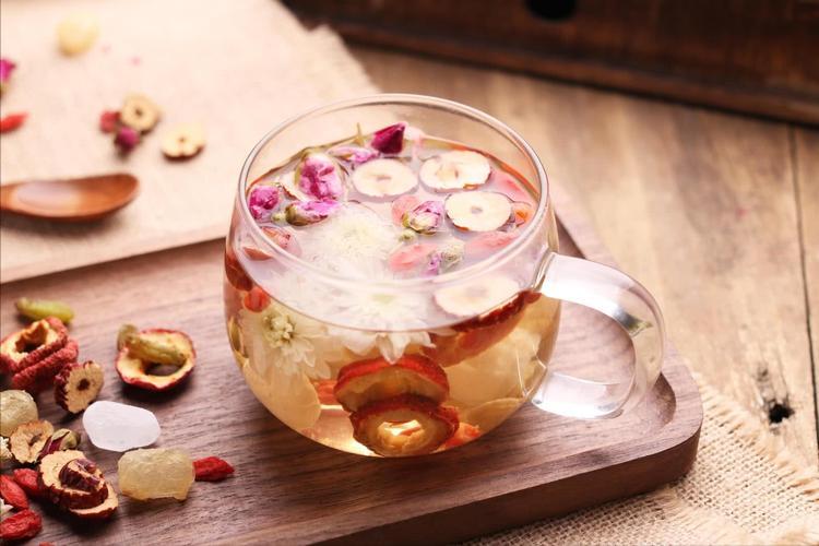 喝茶可以缓解肝脏硬化吗?医生再次劝告:想要护肝,这三茶要多喝(图14) 绿茶护肝功效_中年人护肝绿茶_吃烧烤后喝茶好吗