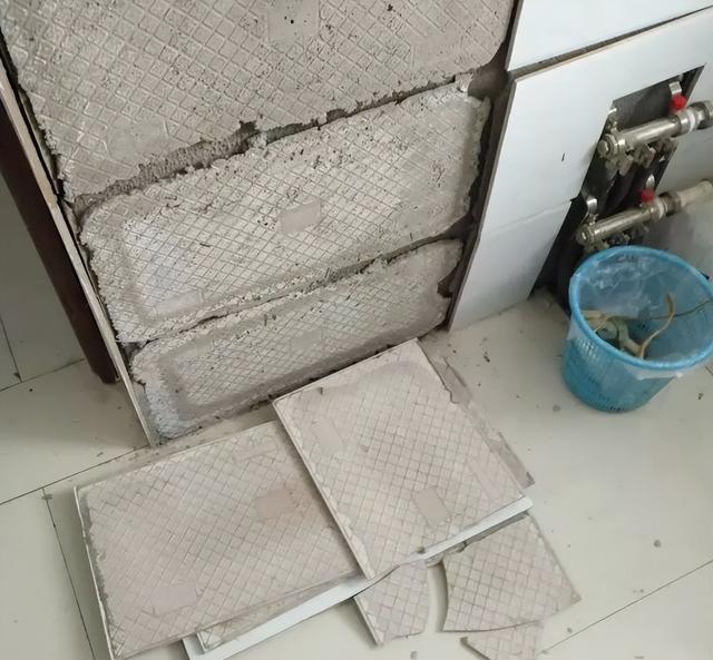 新房装修,老婆坚持做这6个“厨房设计”,没想到入住后真香了(图3) 日式厨房装修风格图片_高柜升降技术_厨房装修细节改造