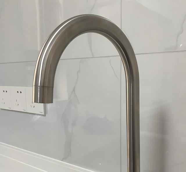 新房装修,老婆坚持做这6个“厨房设计”,没想到入住后真香了(图7) 高柜升降技术_日式厨房装修风格图片_厨房装修细节改造