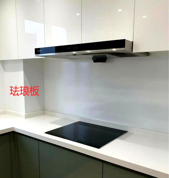 关于厨房的9个小决定,做对了,比日本主妇收拾的厨房还好用(图5) 日式厨房装修风格图片_台面选择抗油污_厨房设计改善