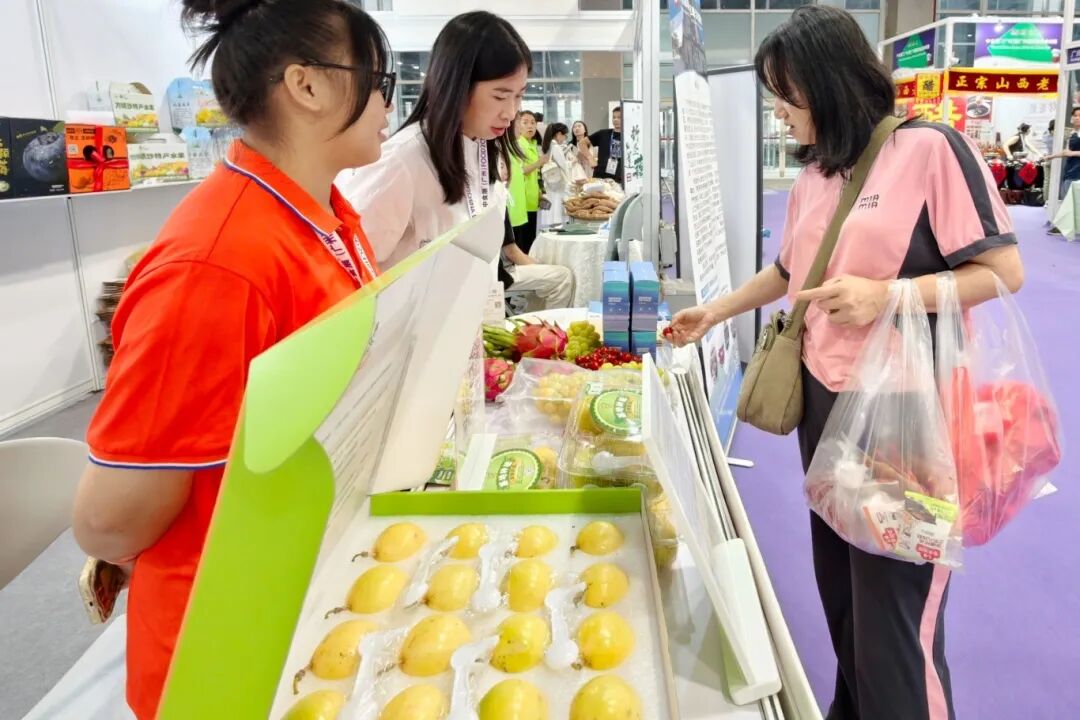 交易火爆!南沙美食亮相中食展(图11) 广州国际食品食材展_2025中食展广州展会 南沙区农产品展销会 南沙预制菜进出口贸易区