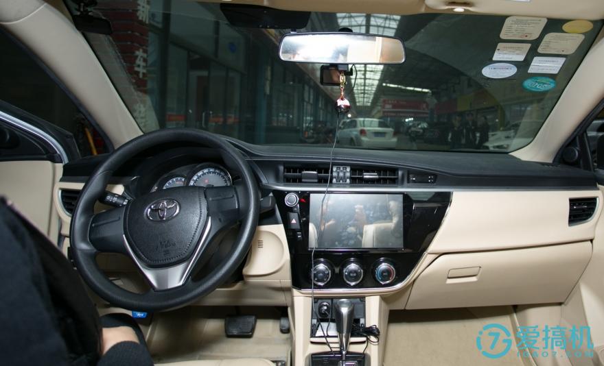 在后视镜里住着领航员，开车问问3智能语音后视镜体验