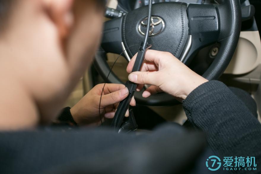 在后视镜里住着领航员，开车问问3智能语音后视镜体验