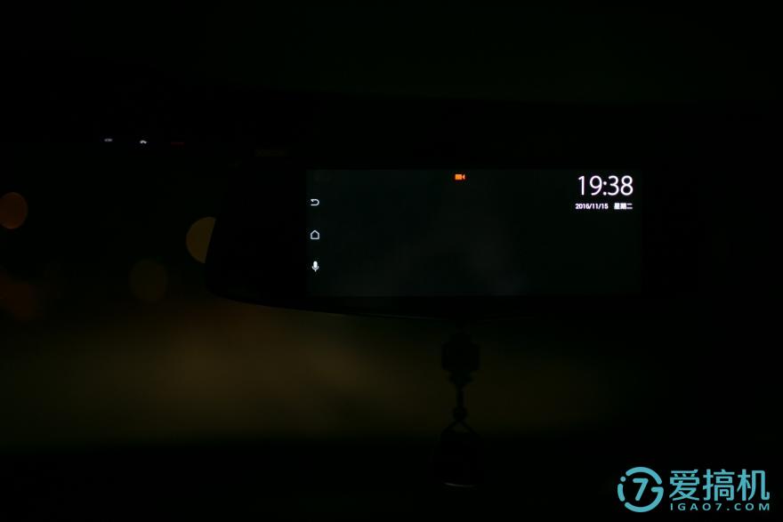 在后视镜里住着领航员，开车问问3智能语音后视镜体验