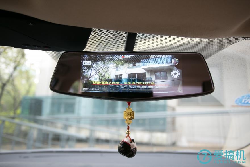 在后视镜里住着领航员，开车问问3智能语音后视镜体验