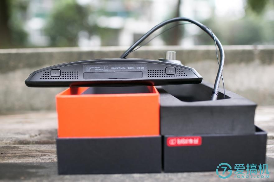 在后视镜里住着领航员，开车问问3智能语音后视镜体验