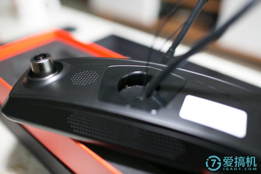 在后视镜里住着领航员，开车问问3智能语音后视镜体验