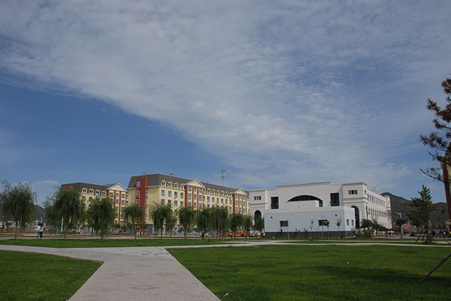 河北旅游职业学校怎么_河北旅游职业学院_承德旅游职业学院