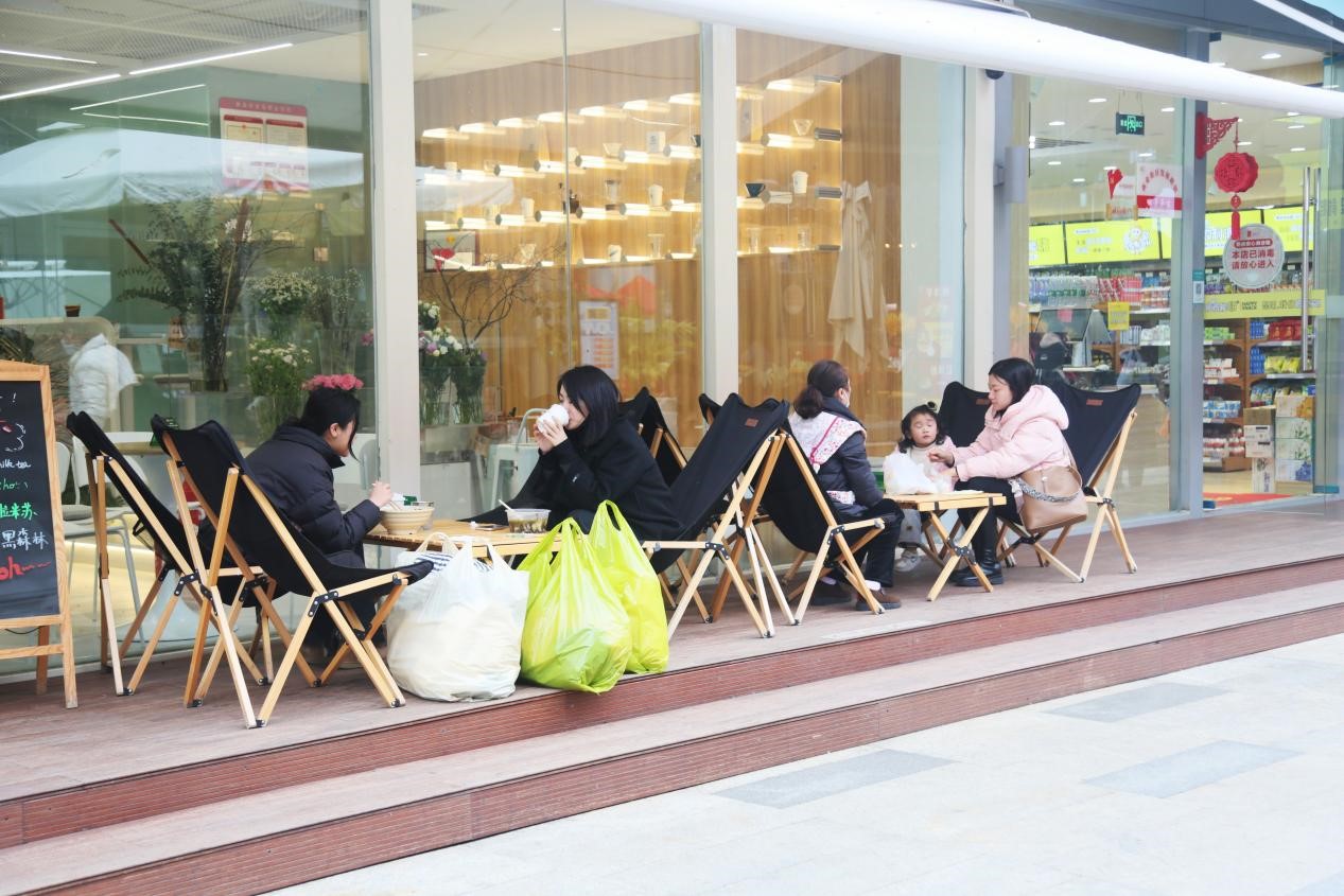 新春年货“一站式”购齐 俊发·新螺蛳湾喊你来赶年集寻年味啦!(图5) 昆明新螺蛳湾年货采购_螺蛳湾零食批发商电话_俊发新螺蛳湾春节商品选购