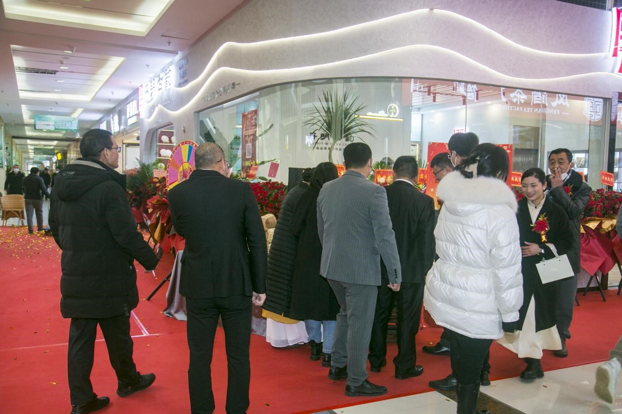 新春年货“一站式”购齐 俊发·新螺蛳湾喊你来赶年集寻年味啦!(图7) 昆明新螺蛳湾年货采购_俊发新螺蛳湾春节商品选购_螺蛳湾零食批发商电话