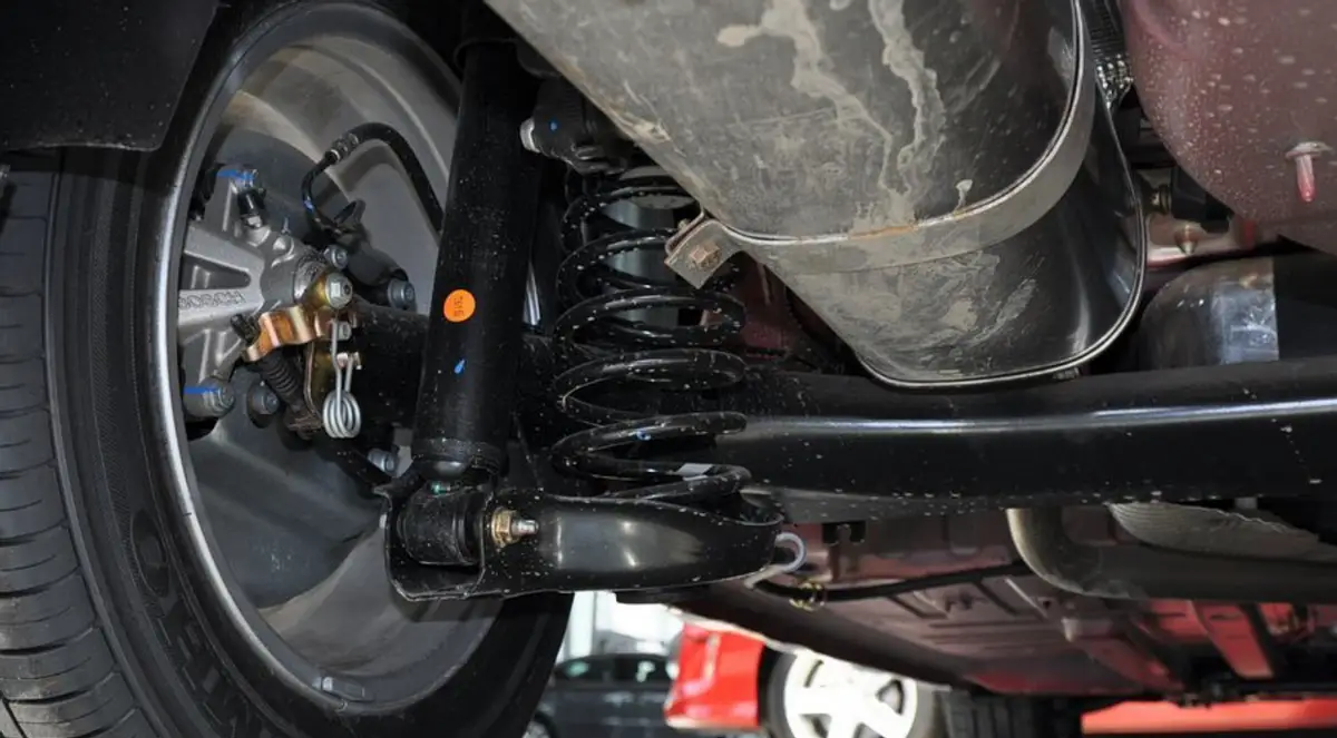 你真的懂悬挂是什么吗?从理论到应用,一篇文章给你讲清楚(图12) 汽车悬挂与避震_汽车悬挂系统性能指标_汽车悬挂系统工作原理