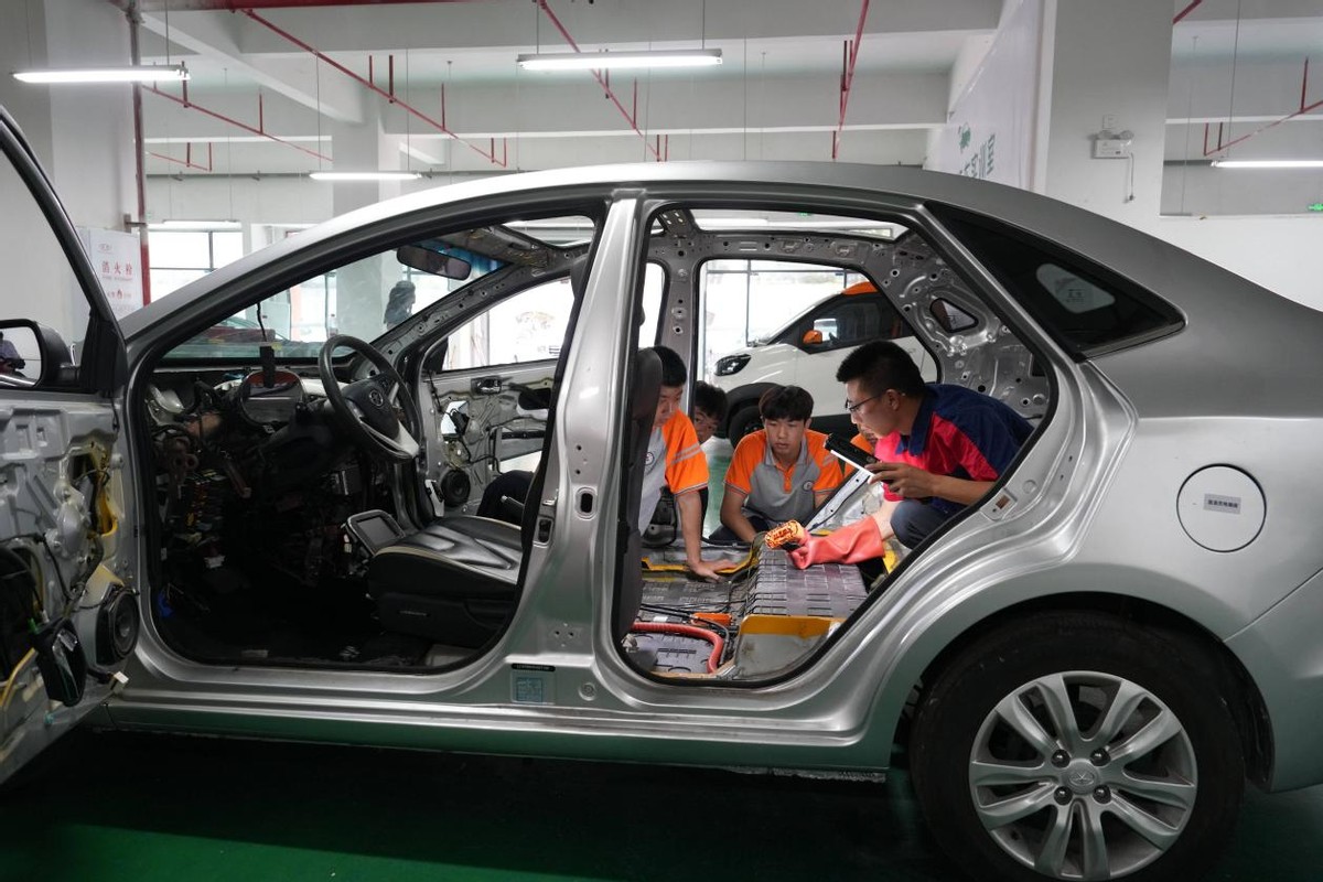 汽修行业已经暴利了二十多年,如今老板自述:从未感受过如此绝望(图9) 新能源车对汽修行业的影响_汽修行业现状分析_修车有前途吗工资高吗