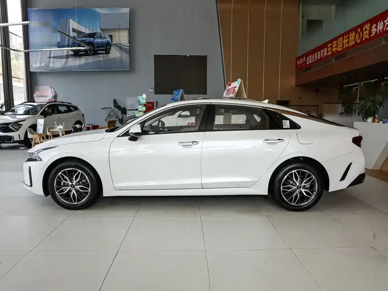 起亚K5优惠让利现车充足！大同地区，最高报价优惠2万