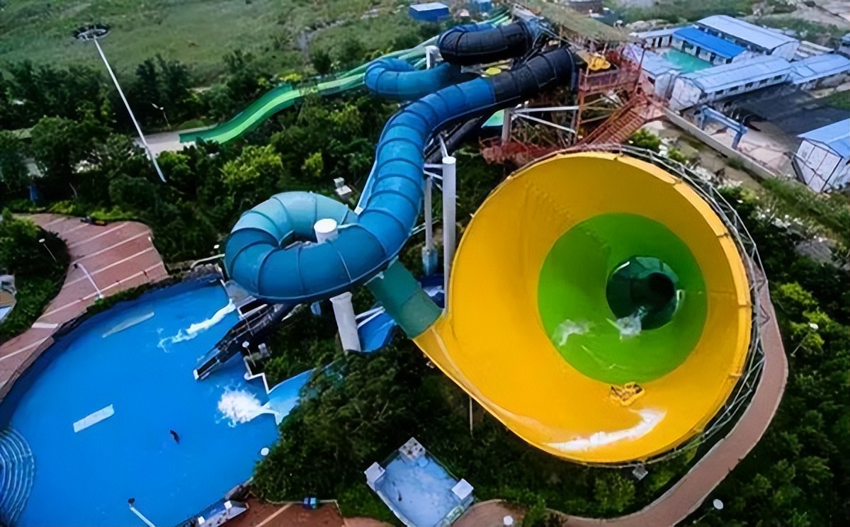 天津欢乐谷有什么游玩项目?惊险刺激,赶快去玩吧(图2) 天津欢乐谷旅游自驾游_天津欢乐谷刺激游乐项目_天津欢乐谷过山车项目