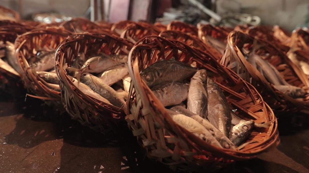 10部经典国产美食纪录片,吃货宅家必看(图11) 舌尖上的中国纪录片评价_国产美食纪录片推荐_舌尖上的中国的美食