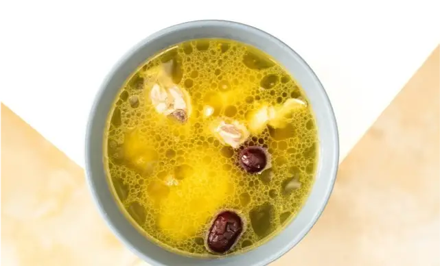 广东最出名的20道名菜,粤菜特色菜谱大合集,让人看了直流口水(图20) 广东最出名20道名菜_粤菜菜谱清蒸鲍鱼_粤菜特色菜谱大合集