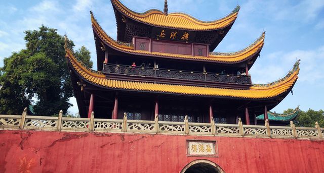 岳阳隐藏美食:本地人最爱,游客必尝(图9) 岳阳长乐甜酒_岳阳南正街豆皮_岳阳美食有哪些