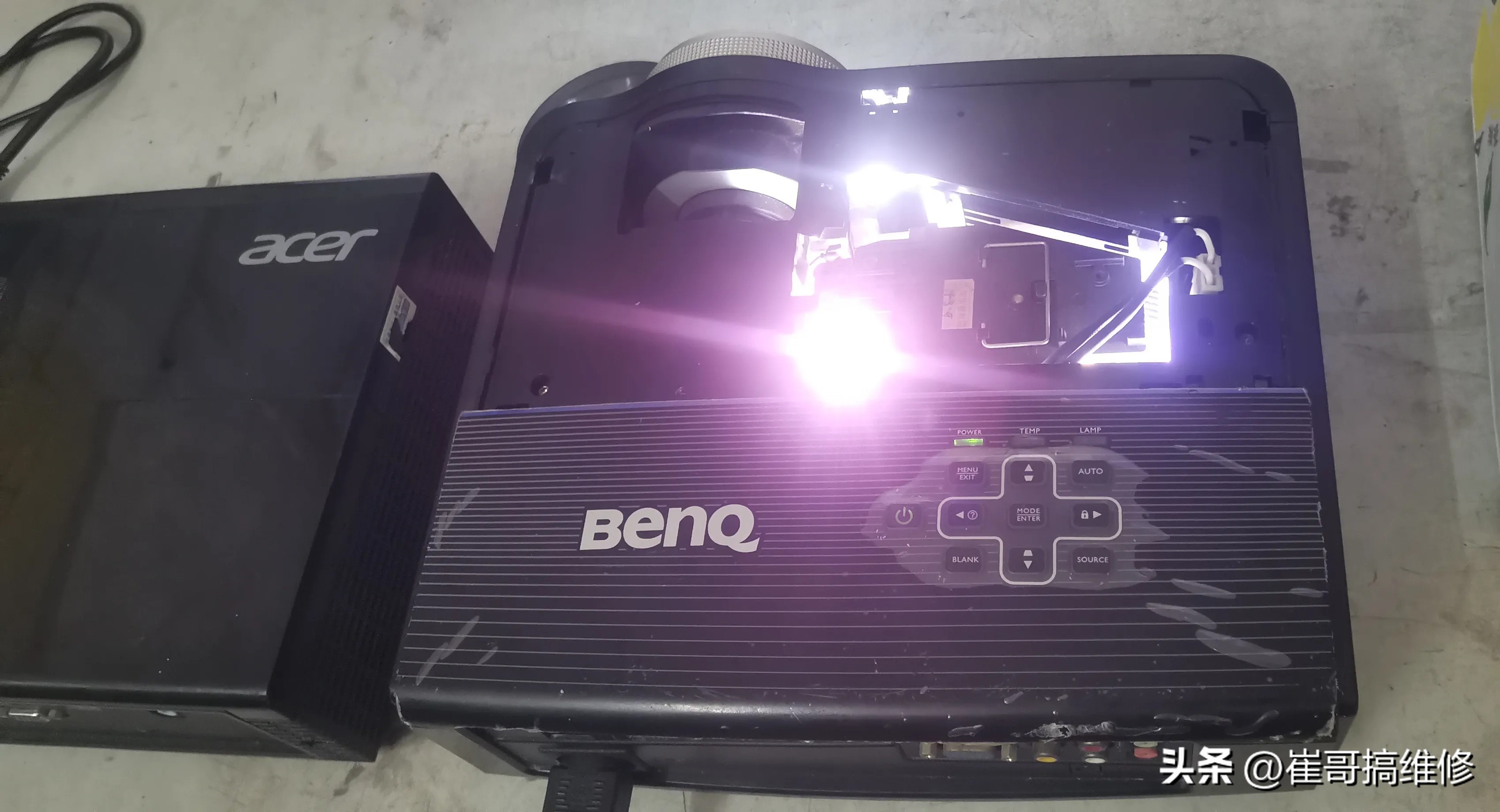 投影机在客户家里不开机,红灯报错,到我这里一切正常,这怎么修(图3) 投影机开机亮红灯_投影机 更换 灯泡_投影机灯泡红灯故障