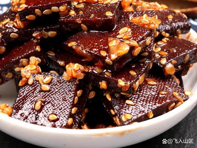 岳阳十大名吃推荐:品味湖南菜的绝佳去处,不可错过的地道美食(图4) 岳阳特色十大名吃推荐_君山虾饼岳阳美食_岳阳美食有哪些