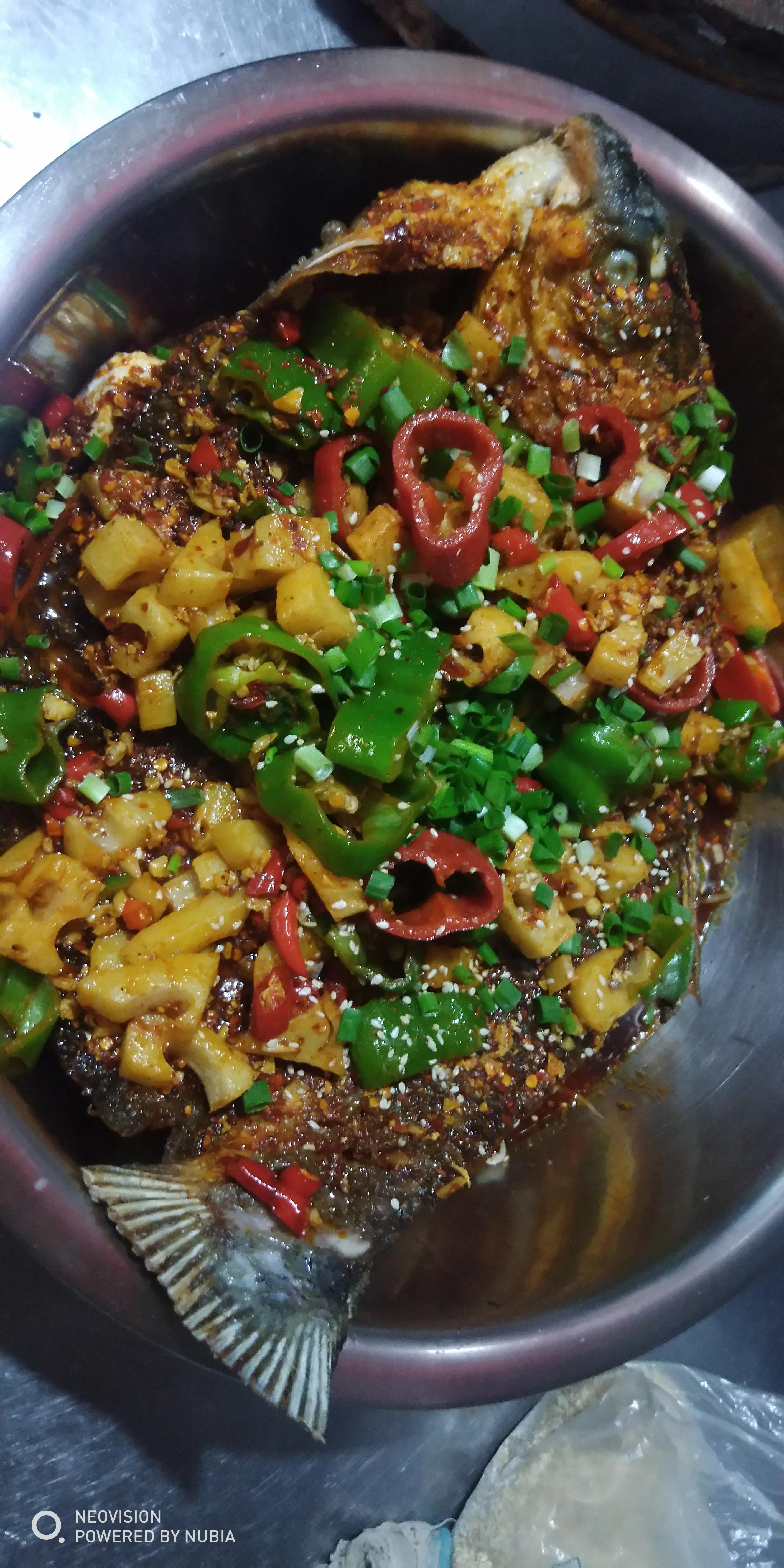 不需要烤箱,一学就会的家庭烤鱼(图2) 鱼的做法大厨教你做_用烤箱做烤鱼_跟着大厨学做鱼