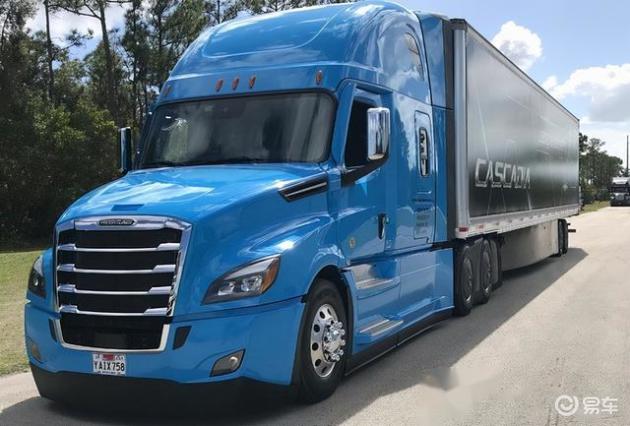 世界十大最强卡车排名_彼得比尔特579卡车报价_最强悍民用重型牵引卡车