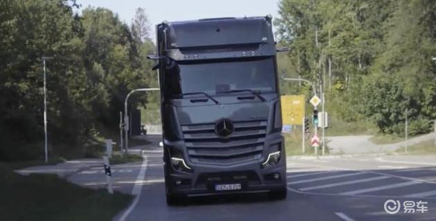 世界十大最强卡车排名_最强悍民用重型牵引卡车_彼得比尔特579卡车报价