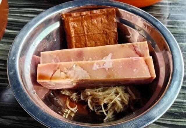 镇江很受欢迎的5家老字号面馆,真真太好吃了吧(图1) 镇江名吃老字号_镇江老字号面馆创新传承_镇江面馆文化体验