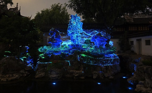 豫园夜游_上海城隍庙游玩_光影叙事