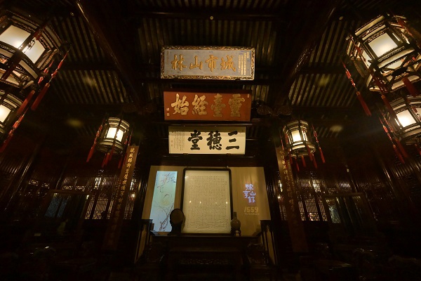 豫园夜游_上海城隍庙游玩_光影叙事