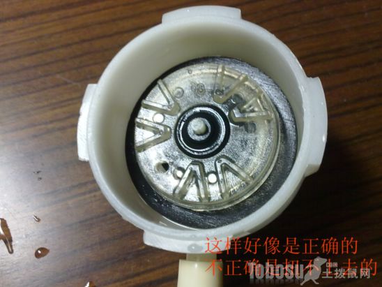 马桶维修攻略 超强版图解(图6) 抽水马桶进水阀维修方法_TOTO马桶进水阀坏了怎么办_马桶上水阀修理