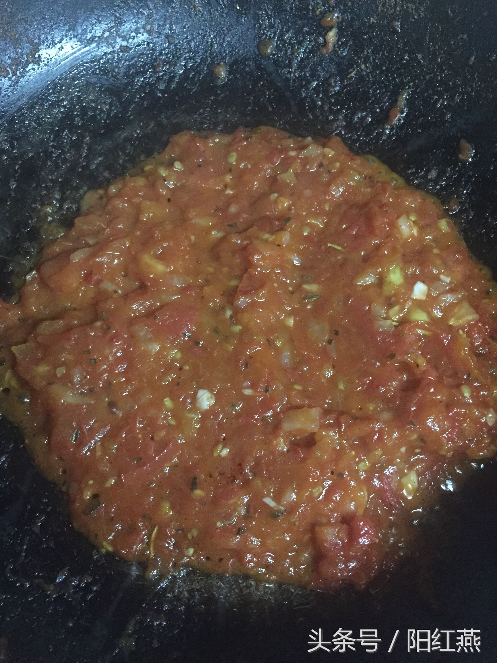 香味扑鼻的芝心披萨 自制料足就是赞啊!~ 史上最简单的做法(图6) 自制披萨教程_芝士披萨做法_必胜客海鲜至尊披萨的做法