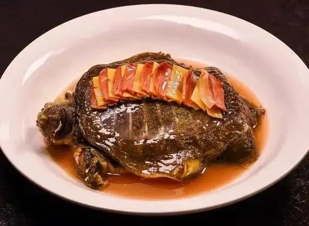 你一定吃过火腿肠,但你吃过火腿吗?(图4) 火腿炖甲鱼是哪里名菜_火腿制作工艺_中国三大火腿