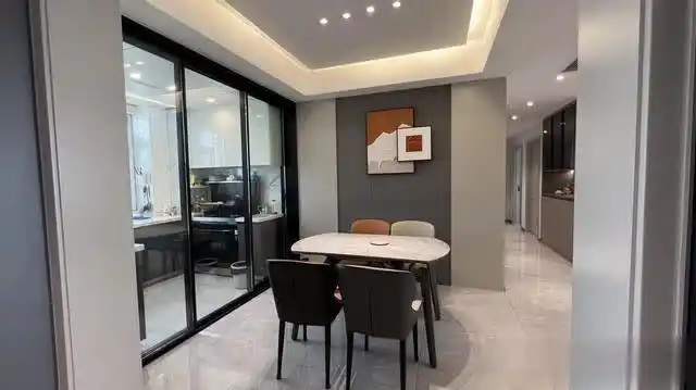 后现代主义风格:用黑白灰打造高雅、简约的家居空间(图2) 后现代主义装修设计_后现代简约装修_极简风格温馨家打造