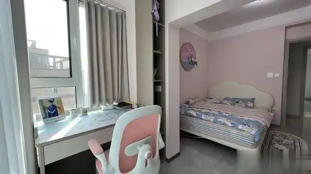 后现代主义风格:用黑白灰打造高雅、简约的家居空间(图4) 后现代主义装修设计_极简风格温馨家打造_后现代简约装修