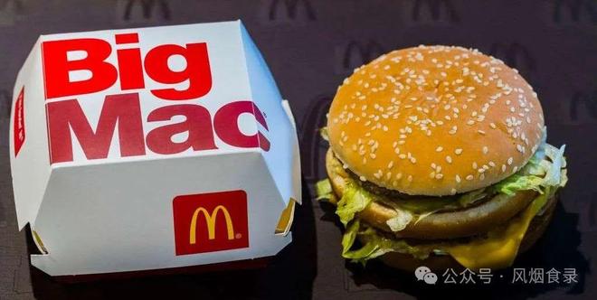 麦当劳,最受欢迎的“十大”单品,连员工都喜欢,大多数人去必点(图4) 麦当劳最受欢迎的十大单品_麦辣鸡翅巨无霸汉堡麦旋风_麦当劳烧烤风味鸡翅