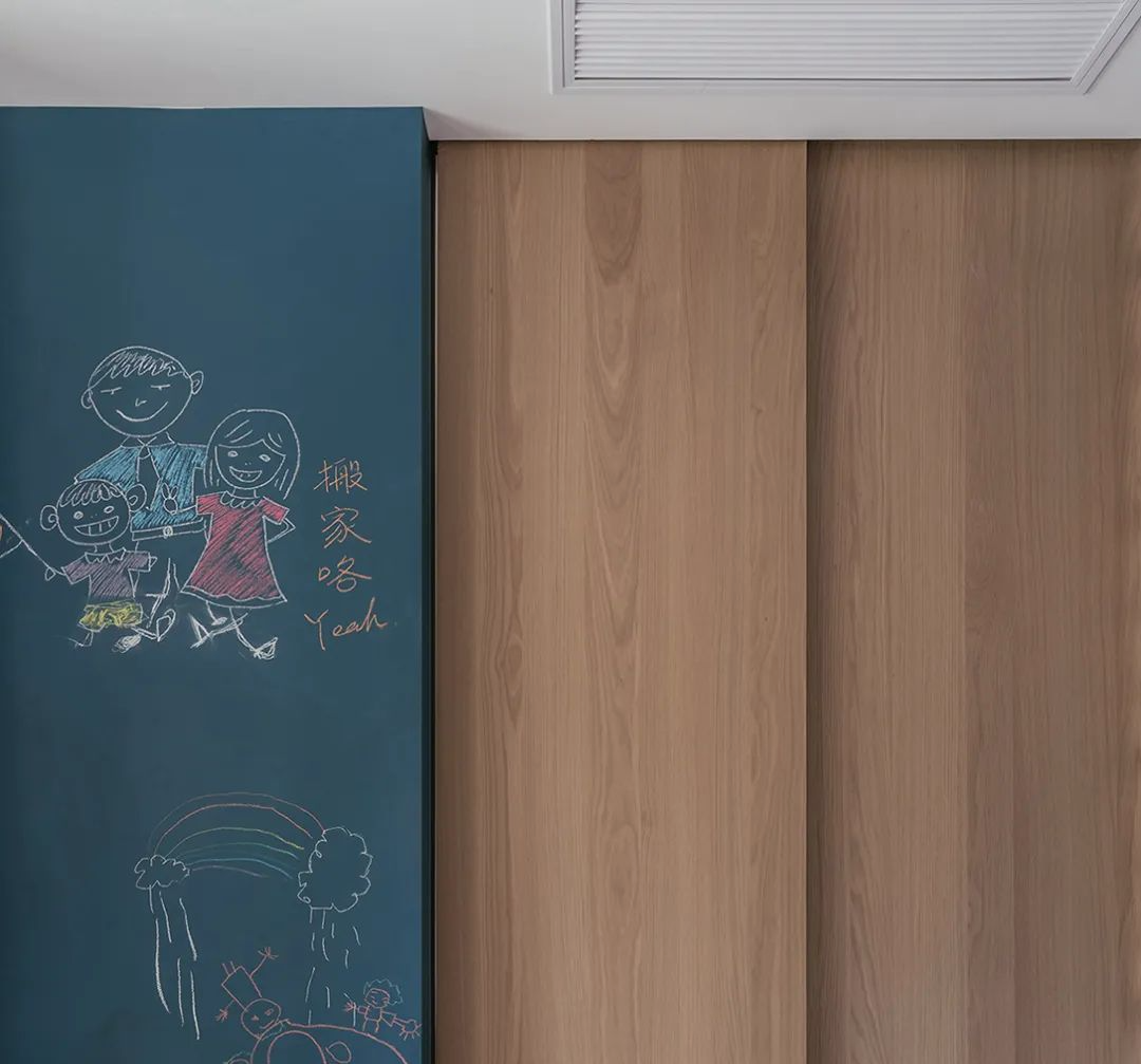 164m²的新房,他选择了现代简约风格,完工效果简洁大方!(图20) 后现代简约装修_客厅无主灯电视墙设计_现代简约复古设计