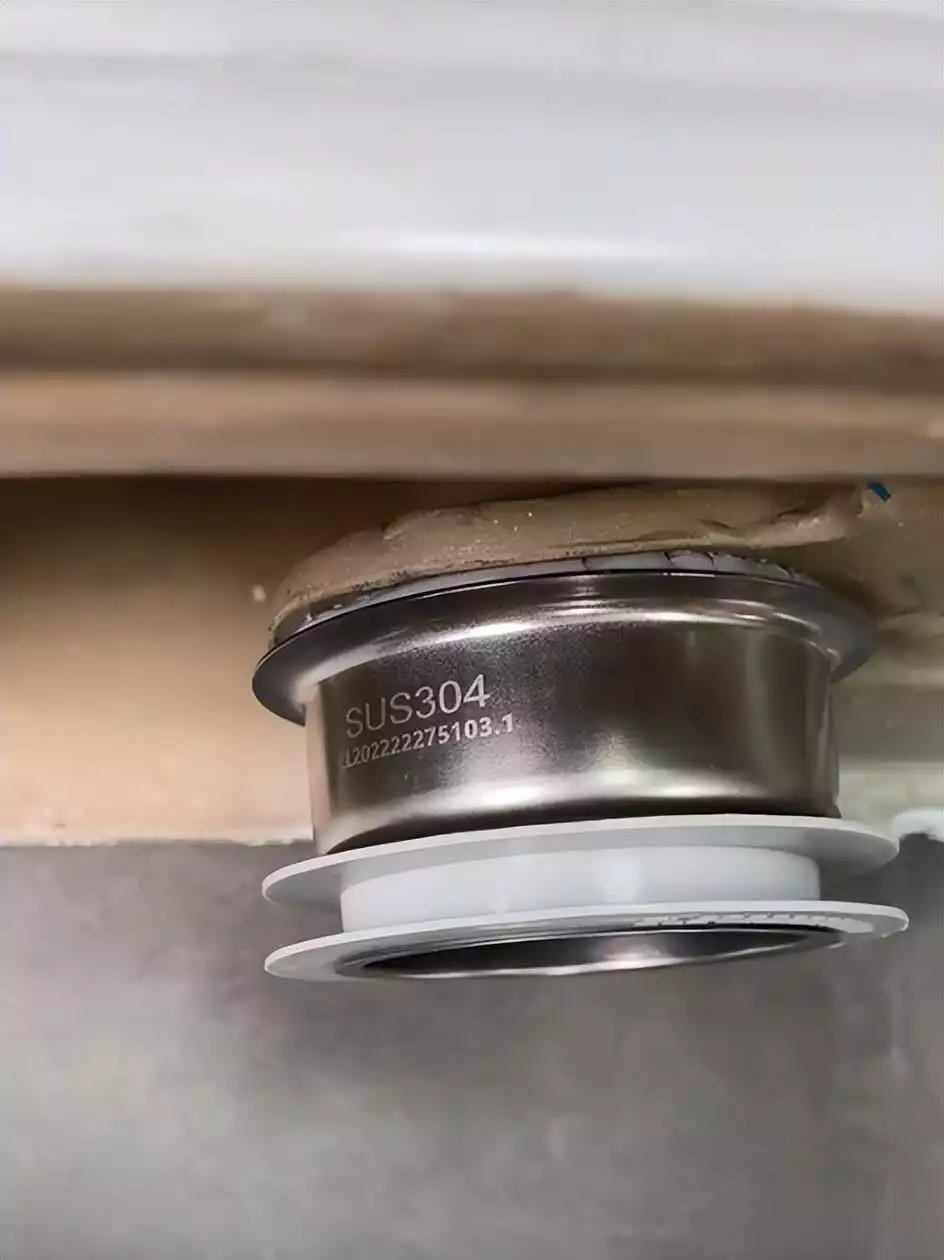 卫生间装修易忽视7点细节,工人为省事才不会好心告诉你(图12) 卫生间装修细节_下水管道检修口_防水二次排水做法