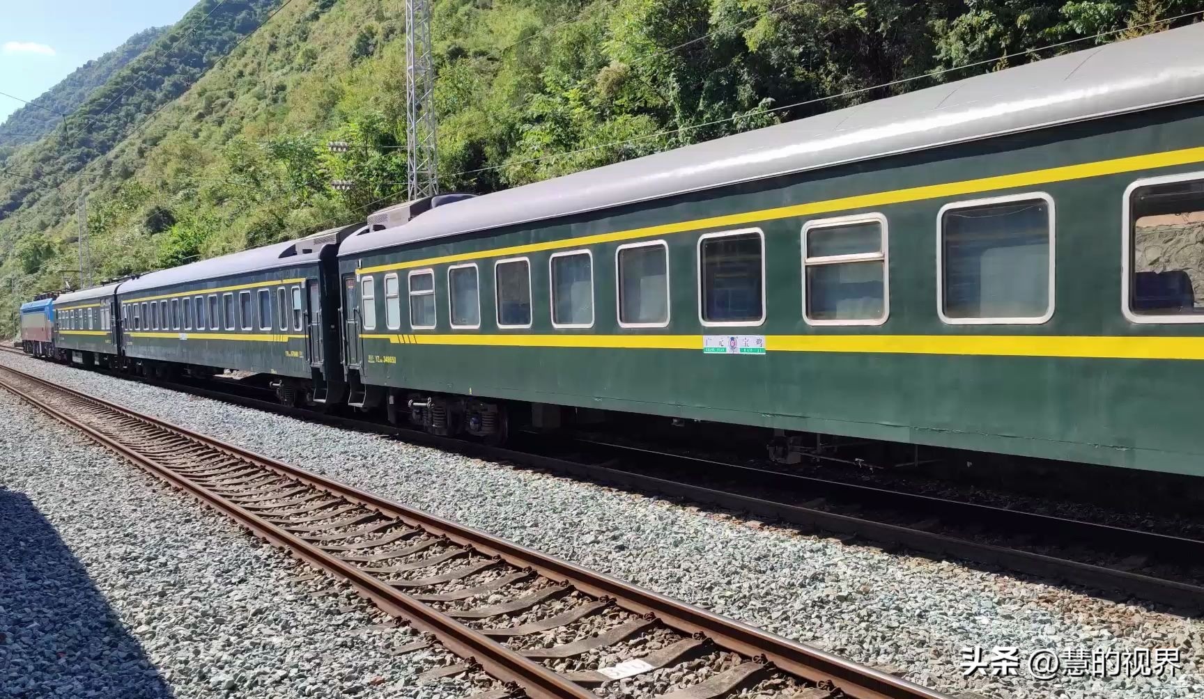 公益绿皮慢火车,93公里票价仅7.5元,想不想去体验一下?(图11) 绿皮火车旅行_公益慢火车线路_全国火车线路图高清