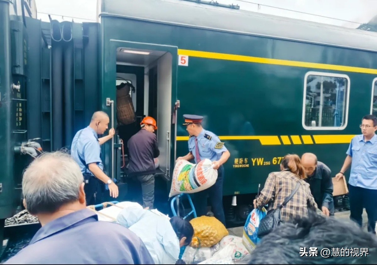 公益绿皮慢火车,93公里票价仅7.5元,想不想去体验一下?(图42) 全国火车线路图高清_公益慢火车线路_绿皮火车旅行