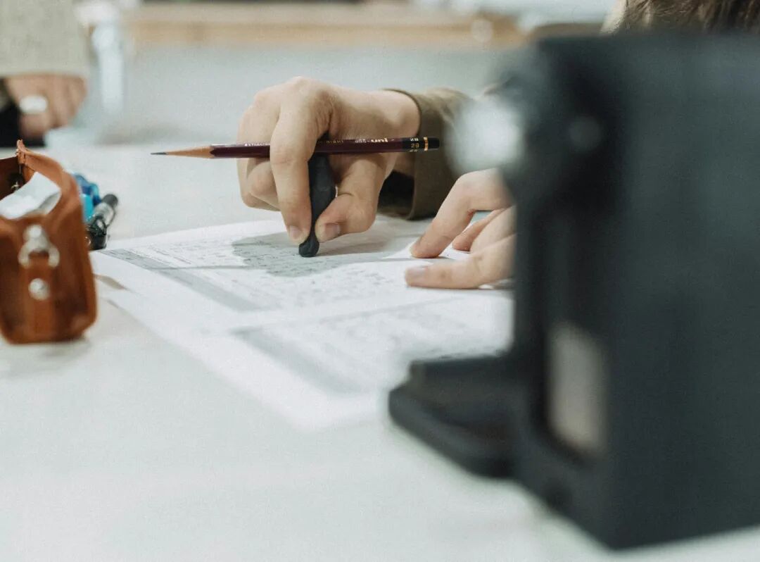 澳门大学研究生费用_香港假学历案件_澳门城市大学虚假宣传中介名单