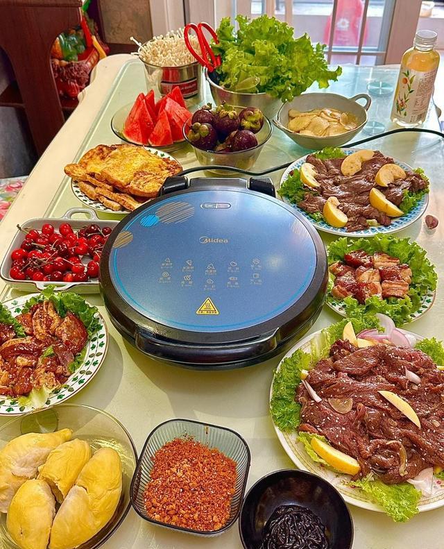 被年轻人的“电饼铛用法”惊到了!换一个思路,根本闲置不了(图2) 电饼铛多功能用法_电饼铛做舒芙蕾教程_电饼铛 披萨