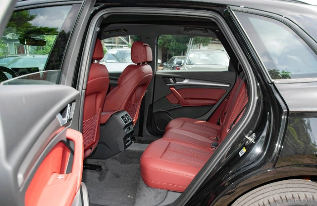 皆碑:降价12万的奥迪Q5L,是真香还是老古董?(图3) 25万购BBA中级SUV_奥迪Q5L降价12万_q5奥迪报价2025款