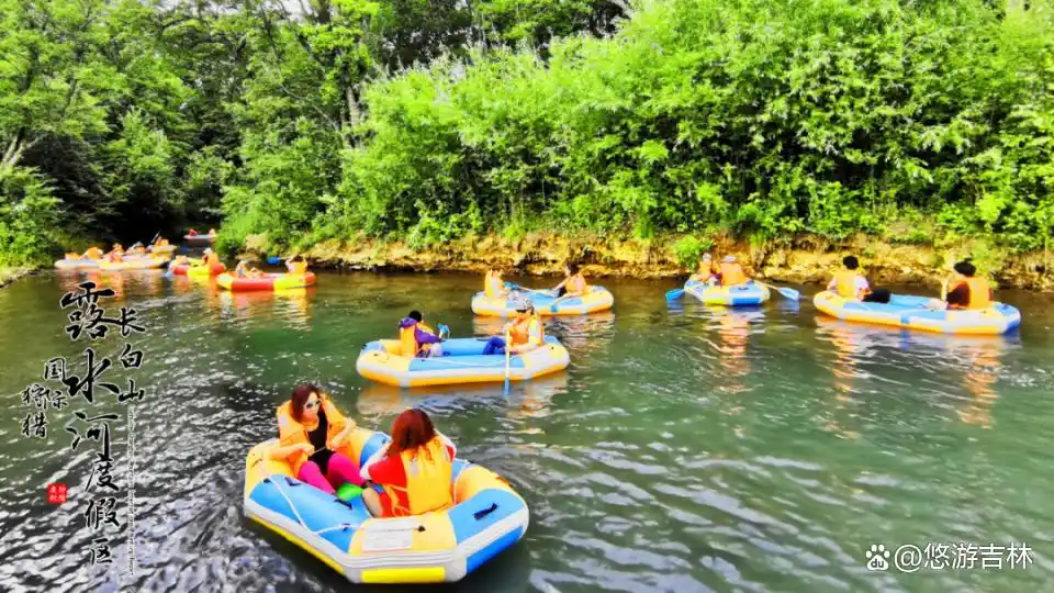 露水河长白山狩猎度假区攻略_乘着高铁游白山_长白山景区建筑