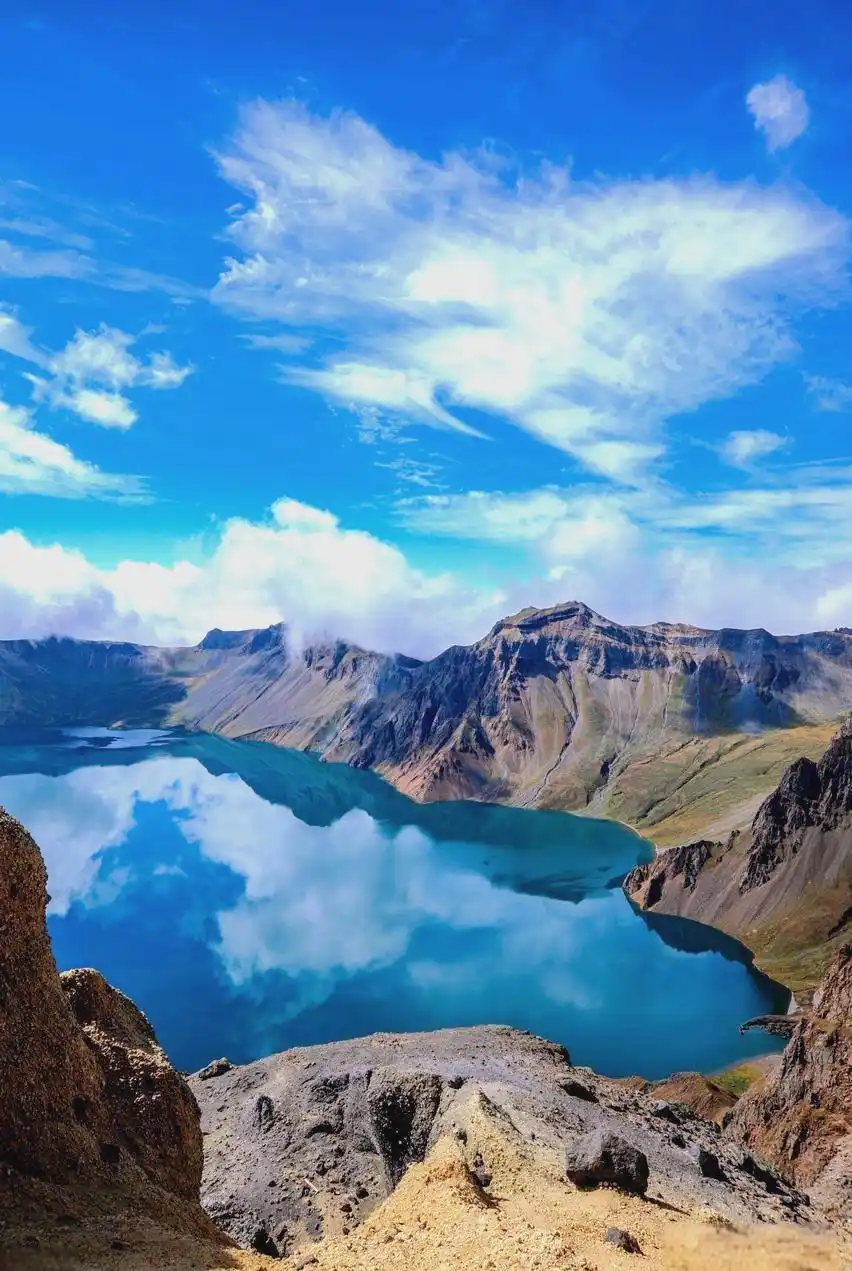长白山四季特色旅游_长白山景区建筑_东北首批5A景区