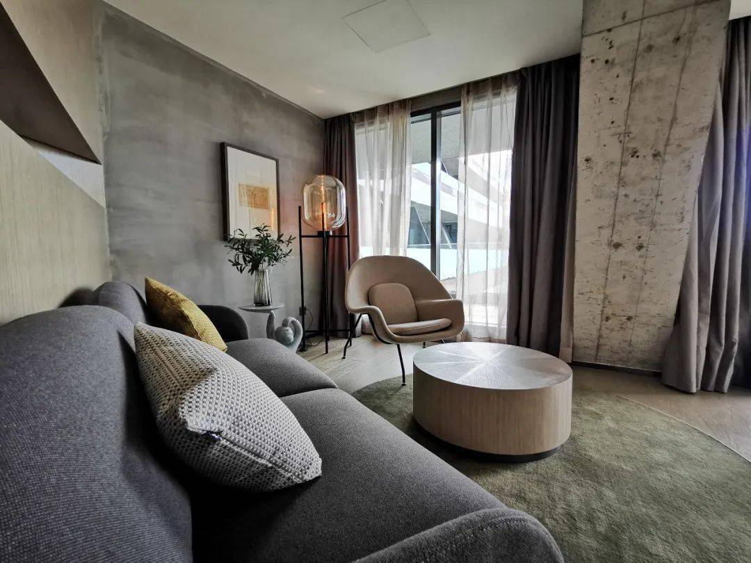 滑雪胜地最隐奢的艺术酒店(图4) 长白山之禾度假酒店_漫江鹿苑混凝土建筑_长白山景区建筑