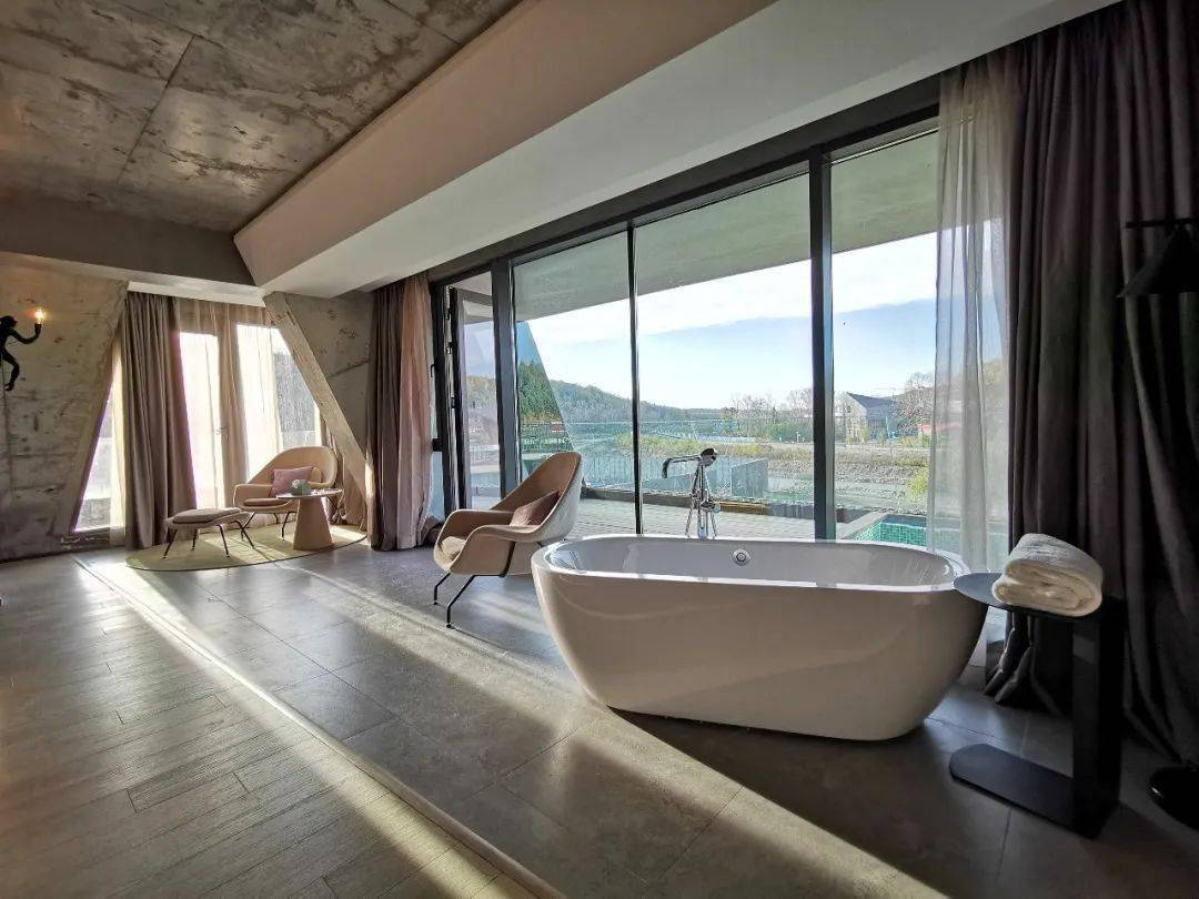 滑雪胜地最隐奢的艺术酒店(图6) 长白山景区建筑_长白山之禾度假酒店_漫江鹿苑混凝土建筑