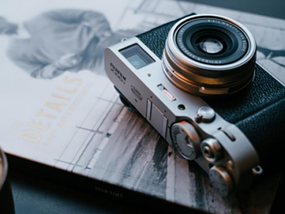 专业IT门户(图33) 胶片色彩加成的街拍神器 富士X100V旁轴无反推荐